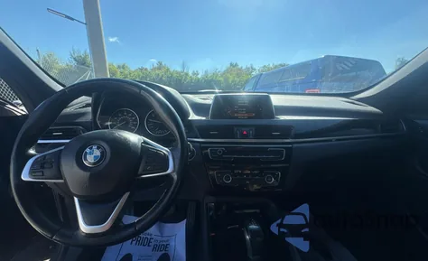 2016 BMW X1 xDrive28I z USA, uszkodzony, nr VIN WBXHT3C37G5E51978